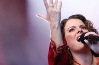 Ana Paula Valadão anuncia no Twitter o título do próximo CD do Diante do Trono: “Creio”