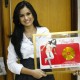 Bruna Olly recebe Disco de Ouro pelo CD “Feliz pra sempre”