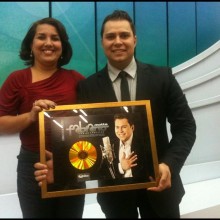 Fabiano Motta recebe Disco de Ouro pelo CD “Voz do Espírito”