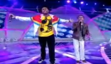 Jotta A canta “Deus da Minha Vida” ao lado de Thalles Roberto no programa Raul Gil. Assista