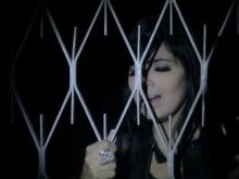 Fernanda Brum apresenta o clipe da música “Liberta-me”. Assista