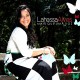 Laressa Alves apresenta seu primeiro álbum, 
