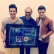 André e Felipe recebem Disco de Ouro pelo álbum 