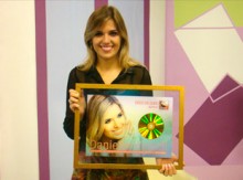 Danielle Rizzutti recebe Disco de Ouro pelo álbum “Minhas Canções”